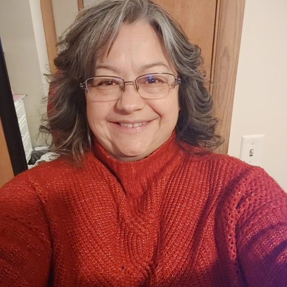 Meet your Posher, Michelle - Picture 2 of 2